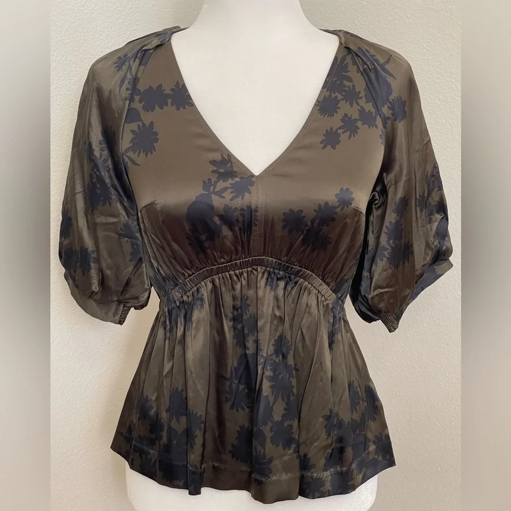 Madewell Shirred Puff-Sleeve Top in Satin XSmall